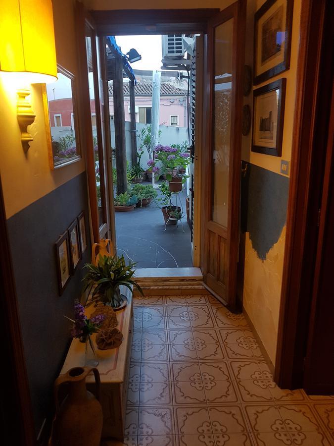 Borgo Marinaro Aci Castello Exterior foto
