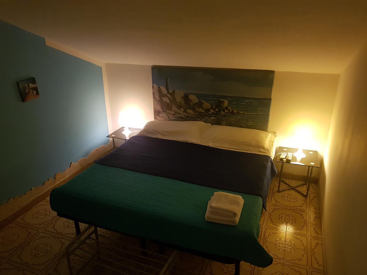 Borgo Marinaro Aci Castello Exterior foto